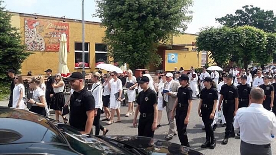 65012952 2233131013430696 5617350394582663168 n