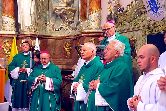 received 1010904136740606