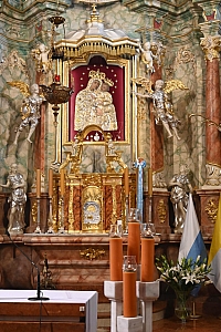 Wprowadzenie w urząd nowego proboszcza Ks. prałata dr Artura Niemiry